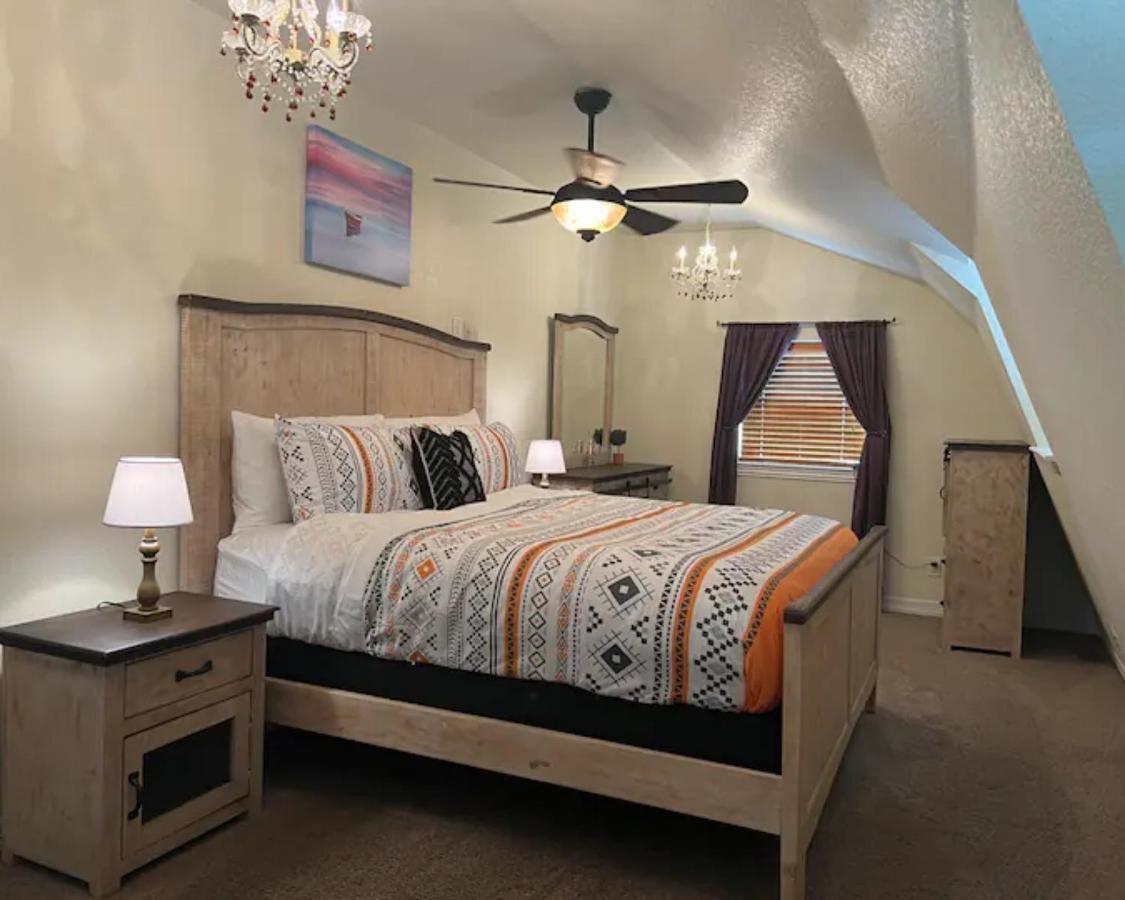 Entire 2Br 2Ba Hilltop View Home Sleeps 8 Pets 4 Acres Jacuzzi Central Ac Kingbeds Free Wifi-Parking Kitchen Washerdryer Starry Terrace Two Sunset Dining Patios Grill Stovetop Oven Fridge Onsitewoodedhiking Wildlife Coveredpatio4Pets & Birds Singing! 마블폴스 외부 사진