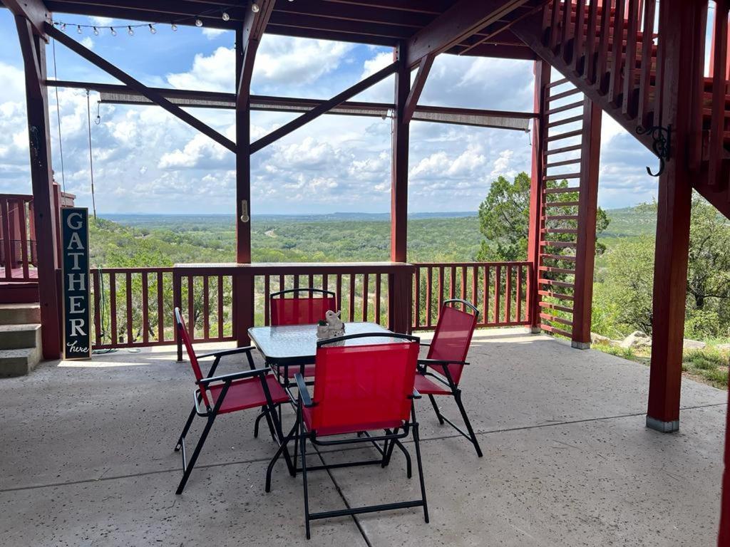 Entire 2Br 2Ba Hilltop View Home Sleeps 8 Pets 4 Acres Jacuzzi Central Ac Kingbeds Free Wifi-Parking Kitchen Washerdryer Starry Terrace Two Sunset Dining Patios Grill Stovetop Oven Fridge Onsitewoodedhiking Wildlife Coveredpatio4Pets & Birds Singing! 마블폴스 외부 사진