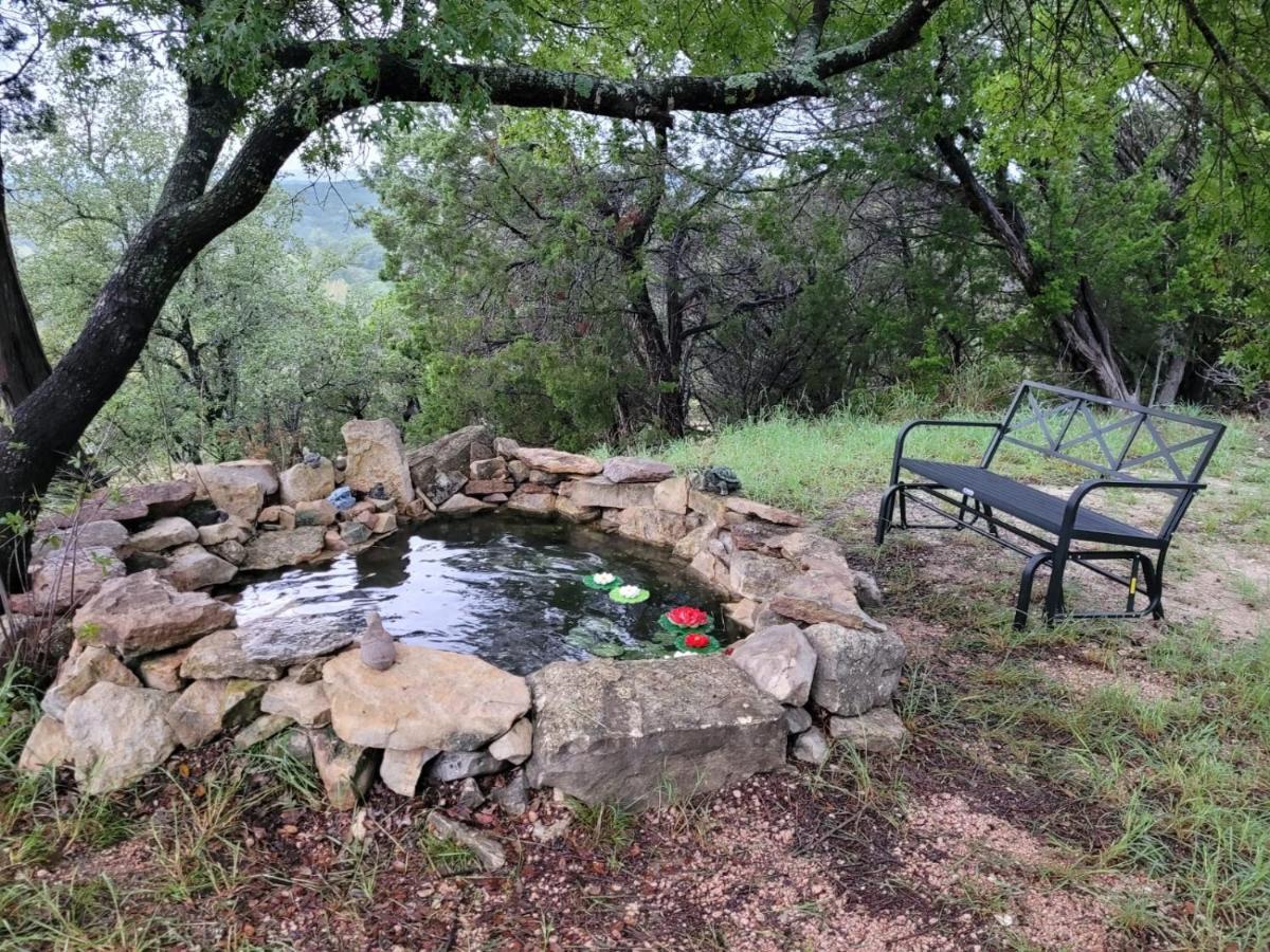 Entire 2Br 2Ba Hilltop View Home Sleeps 8 Pets 4 Acres Jacuzzi Central Ac Kingbeds Free Wifi-Parking Kitchen Washerdryer Starry Terrace Two Sunset Dining Patios Grill Stovetop Oven Fridge Onsitewoodedhiking Wildlife Coveredpatio4Pets & Birds Singing! 마블폴스 외부 사진