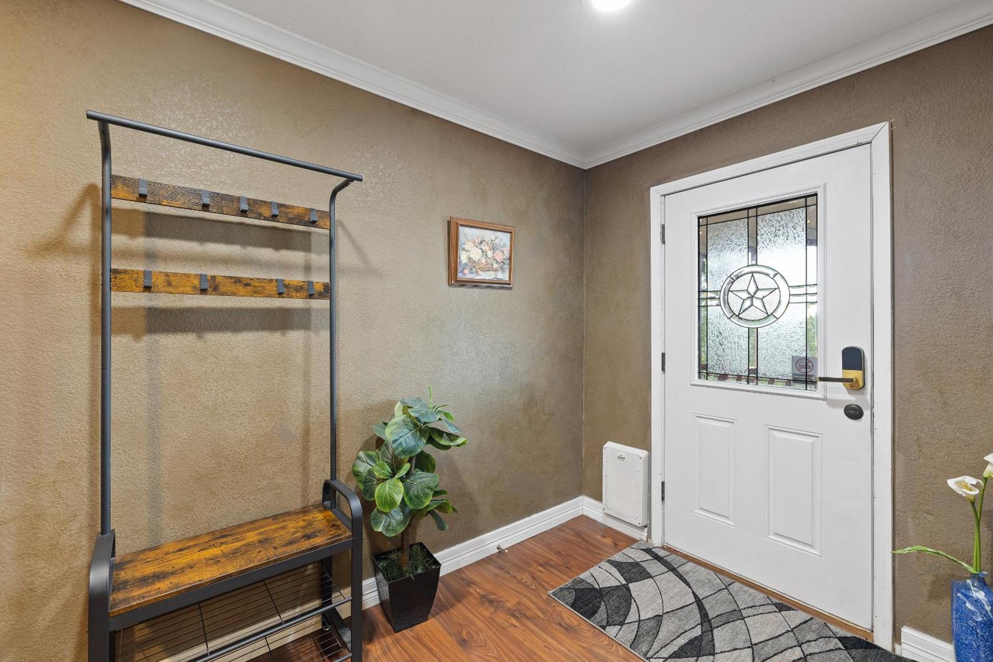 Entire 2Br 2Ba Hilltop View Home Sleeps 8 Pets 4 Acres Jacuzzi Central Ac Kingbeds Free Wifi-Parking Kitchen Washerdryer Starry Terrace Two Sunset Dining Patios Grill Stovetop Oven Fridge Onsitewoodedhiking Wildlife Coveredpatio4Pets & Birds Singing! 마블폴스 외부 사진